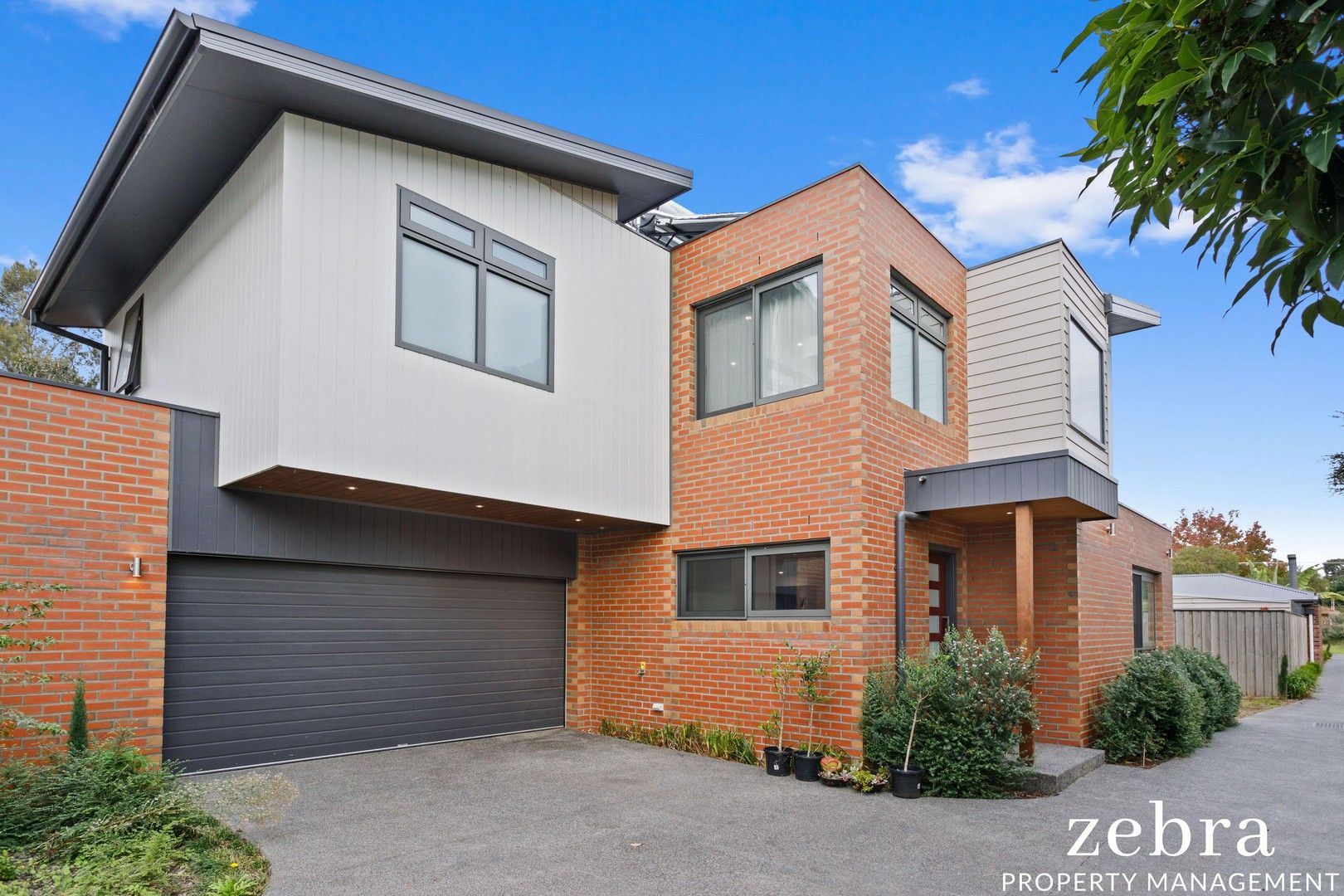 4 bedrooms House in 1/17B East Road SEAFORD VIC, 3198