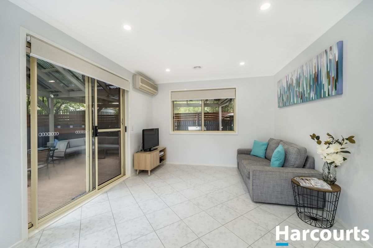 11 Phelp Court, Amaroo ACT 2914, Image 2