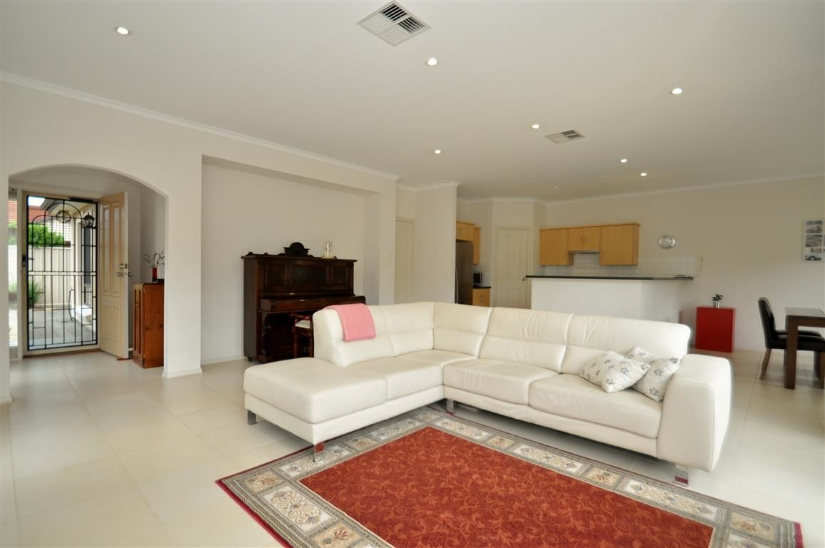 11 Benny Crescent, SOUTH BRIGHTON SA 5048, Image 2