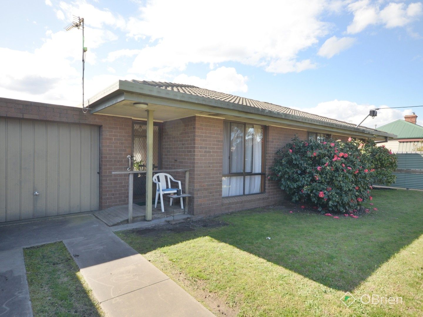 2 bedrooms Apartment / Unit / Flat in 1/44 Victoria Street BAIRNSDALE VIC, 3875