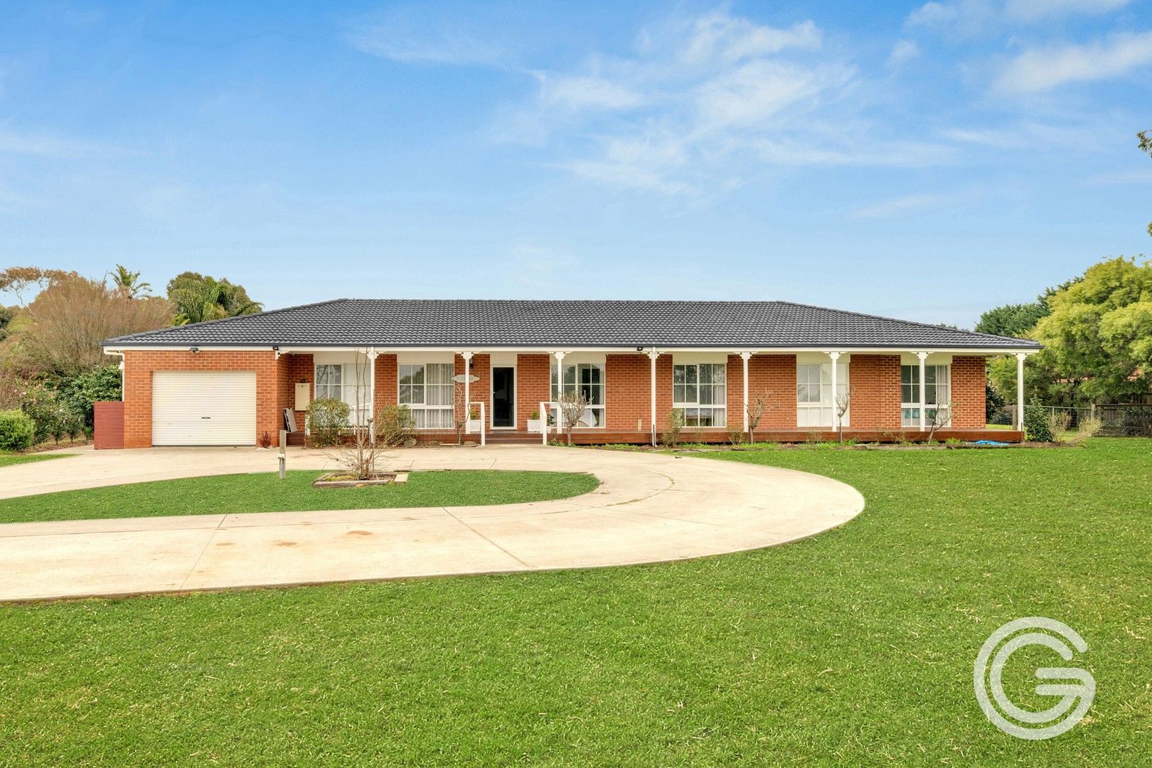 5 bedrooms House in 41 Ryan Road PAKENHAM VIC, 3810