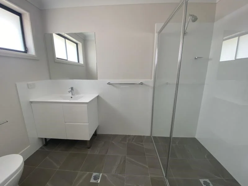 Additional image 5 of 1A Explorers Way, Tamworth NSW 2340