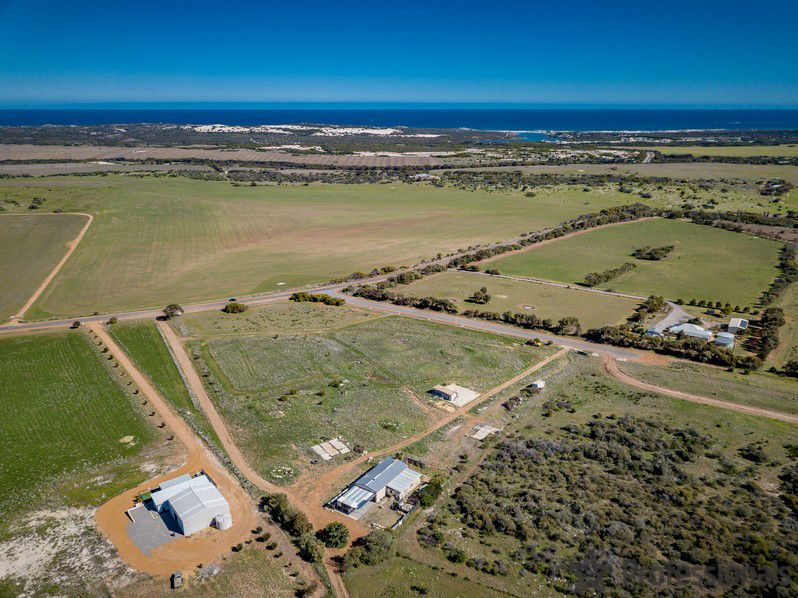 260 Jandanol Road, Rudds Gully WA 6532, Image 2