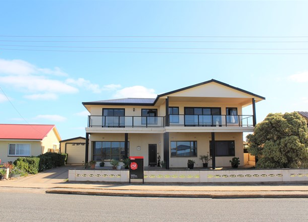 13 Esplanade , Tumby Bay SA 5605