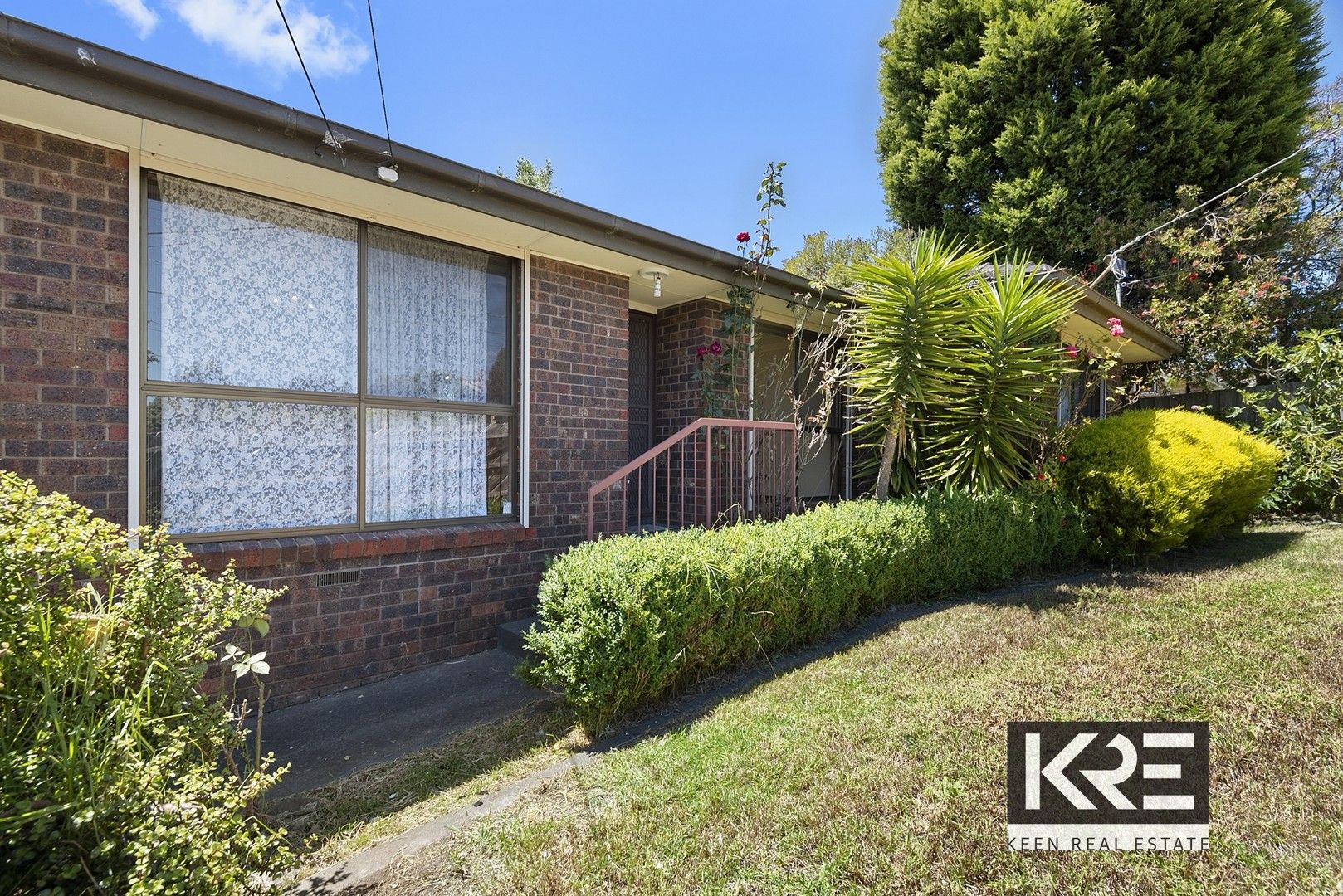 3 bedrooms Apartment / Unit / Flat in 2/6 Tooronga Street DANDENONG NORTH VIC, 3175