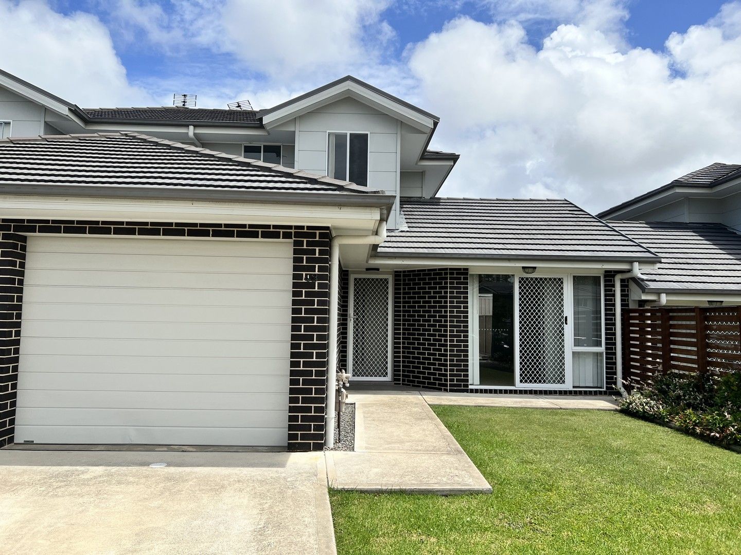 3 bedrooms Townhouse in 48/14 Lomandra Terrace HAMLYN TERRACE NSW, 2259