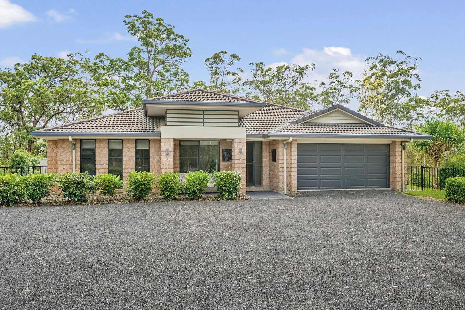 8 Glider Spur, Kew NSW 2439