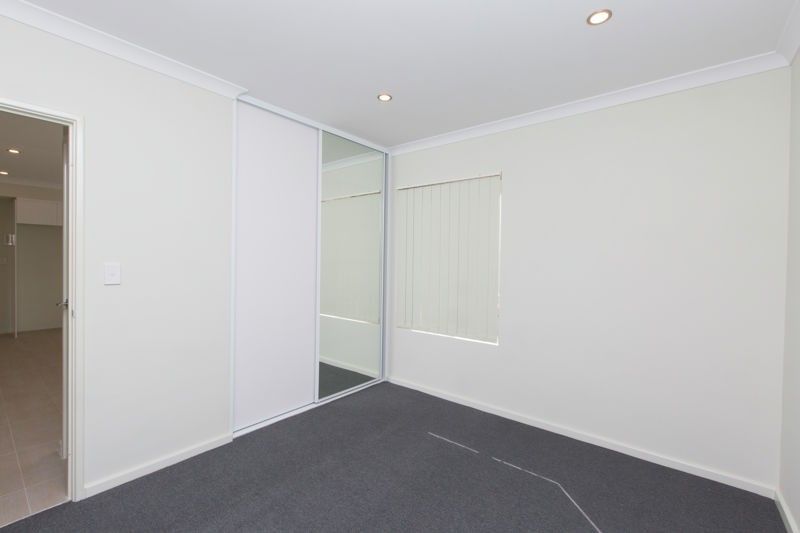 2/22 Myimbar, Nollamara WA 6061, Image 1