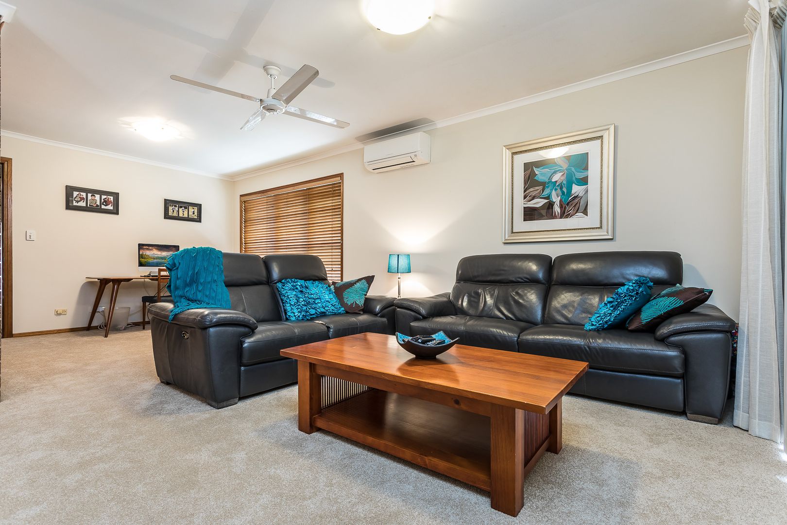 21 Ustinov Crescent, Mcdowall QLD 4053, Image 2