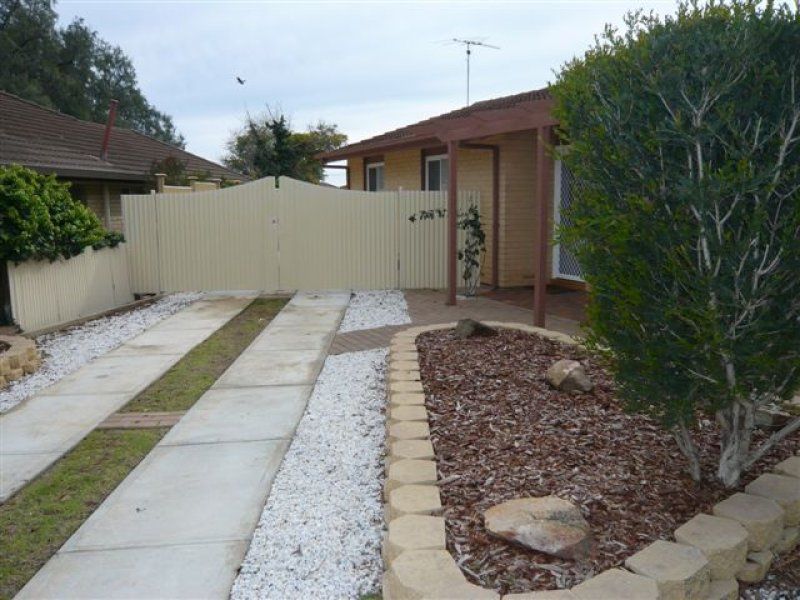 18 Fryer Street, Hallett Cove SA 5158 House For Rent 520 Domain