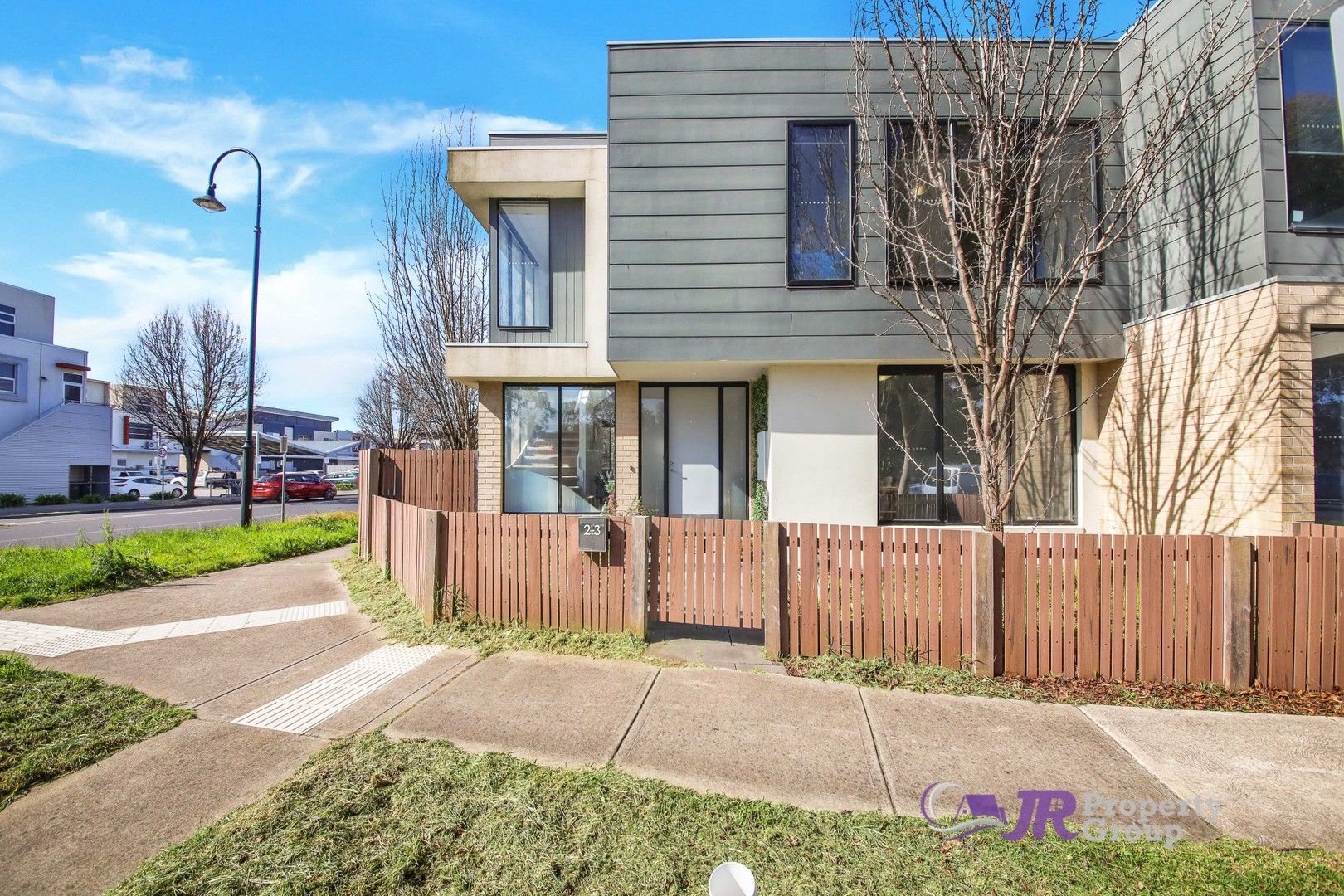 3 bedrooms House in 23 Newstead Drive DOREEN VIC, 3754