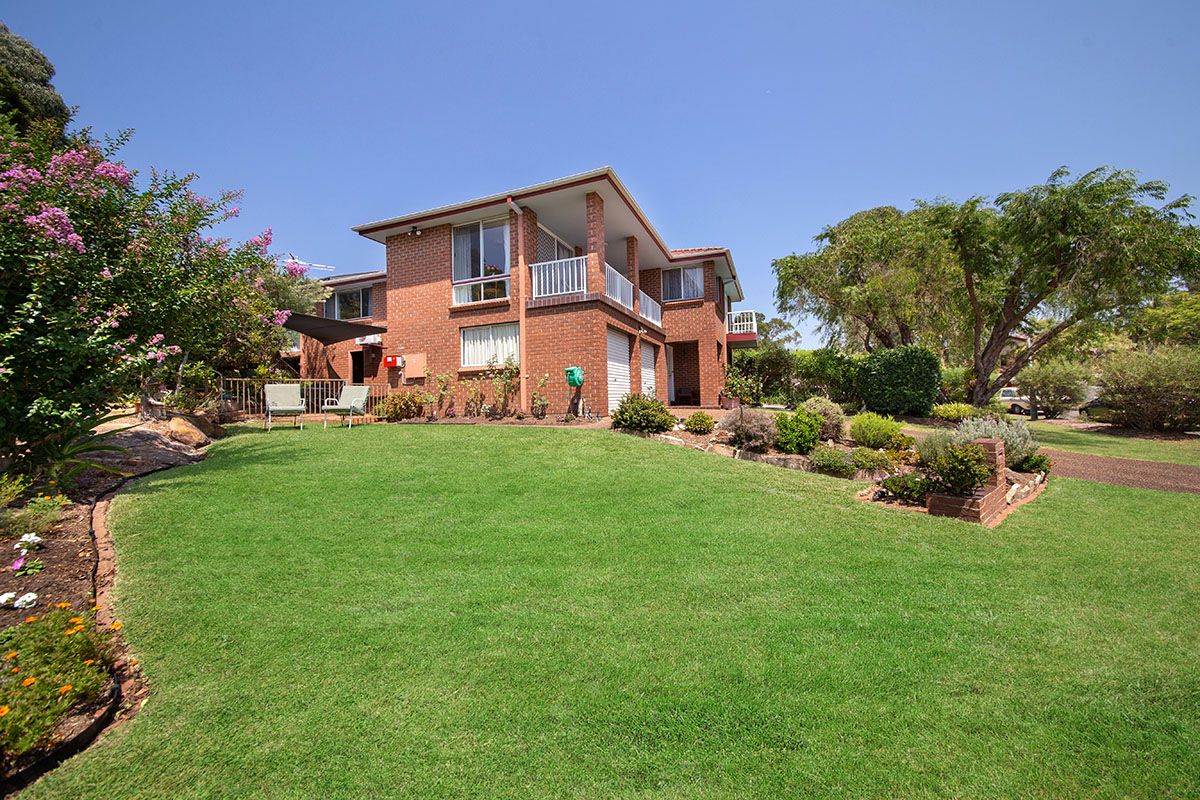 2 Blackwattle Place, Alfords Point NSW 2234, Image 1