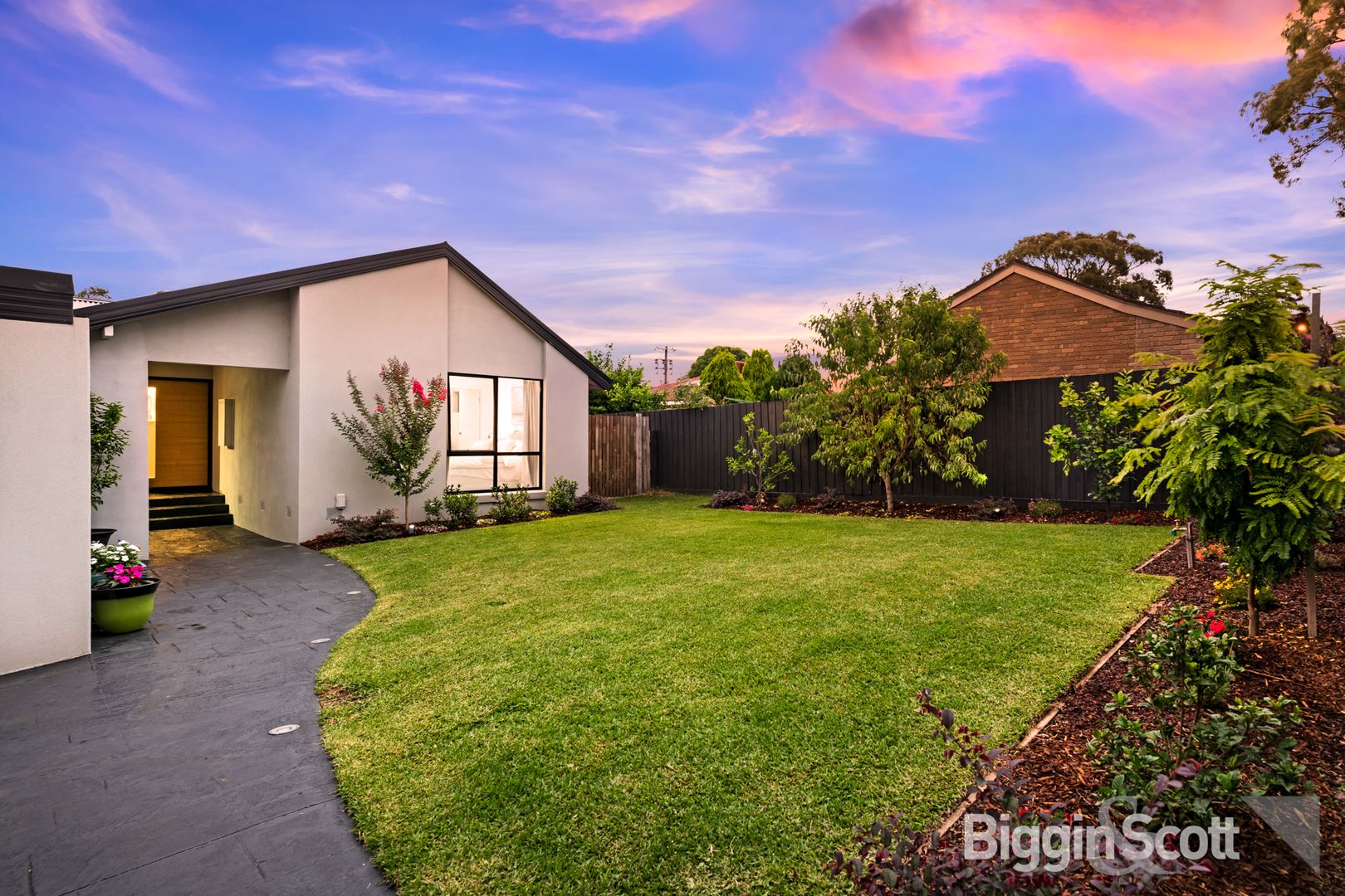 6 Leon Street, Wheelers Hill VIC 3150, Image 2