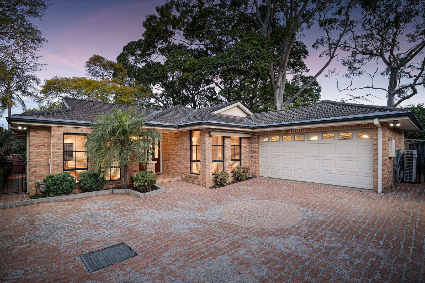 4 bedrooms House in 49A Mount Pleasant Avenue NORMANHURST NSW, 2076