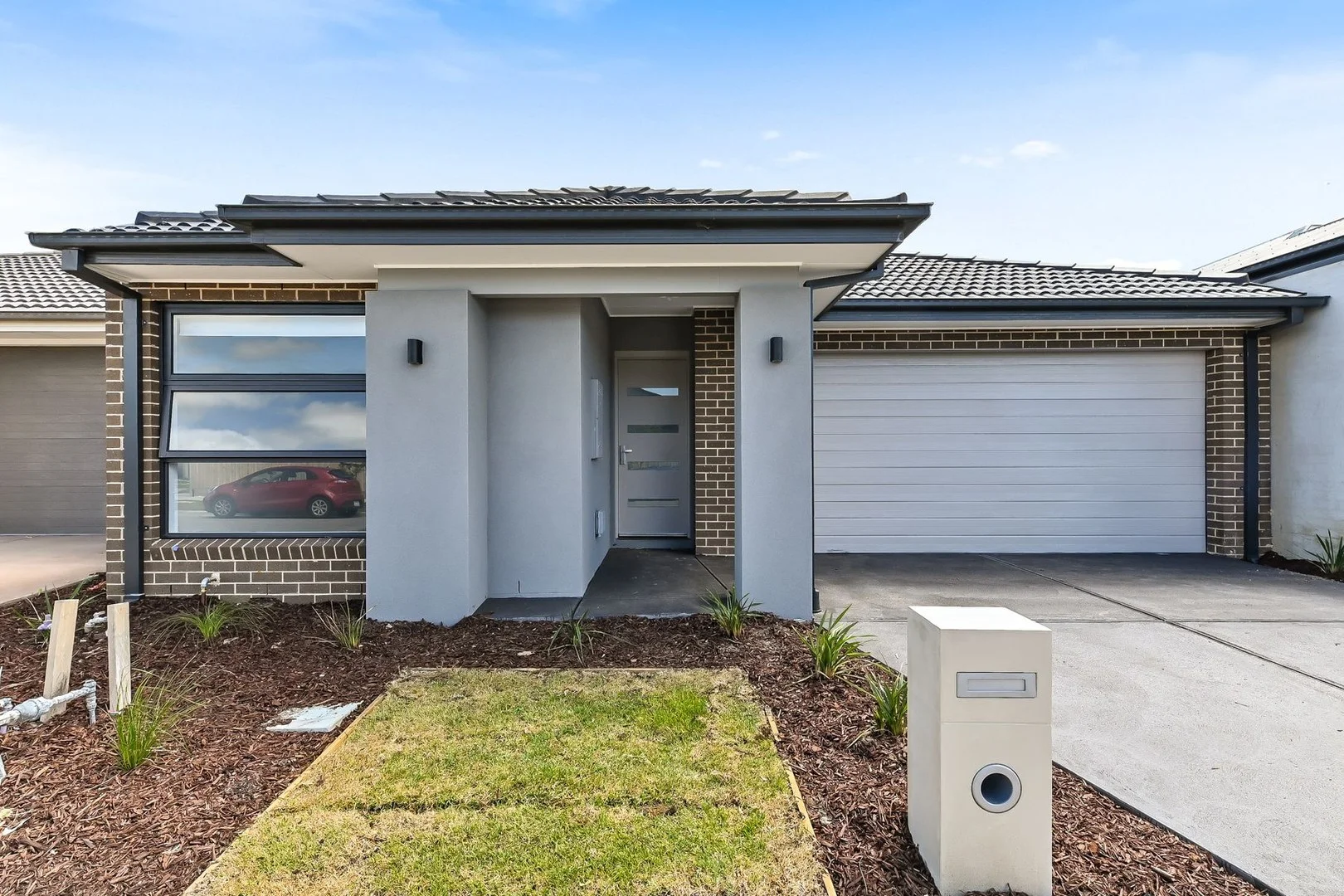 24 Ironstone Street, Cranbourne East VIC 3977