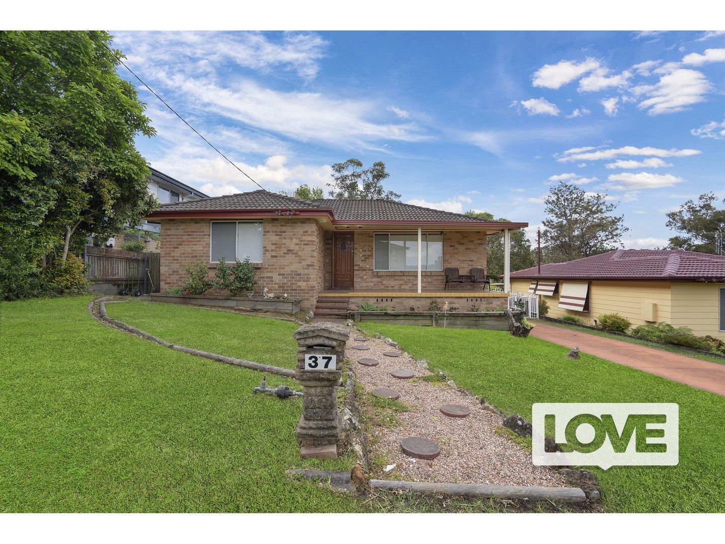 3 bedrooms House in 37 Reynolds Street BLACKALLS PARK NSW, 2283