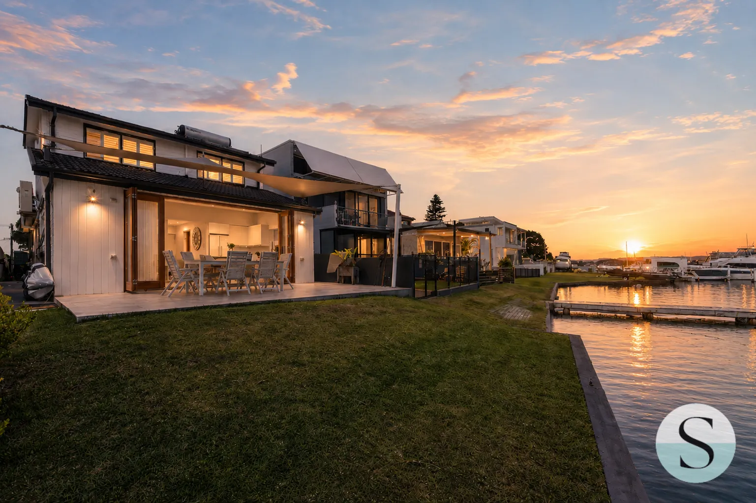House in Newcastle, Marks Point - More