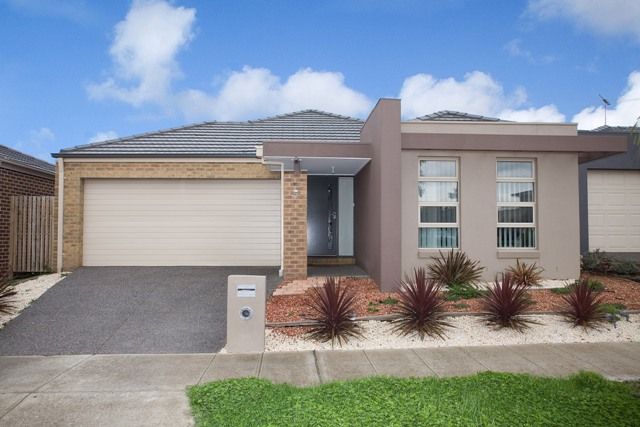 3 bedrooms House in 5 Hennessy Street EPPING VIC, 3076