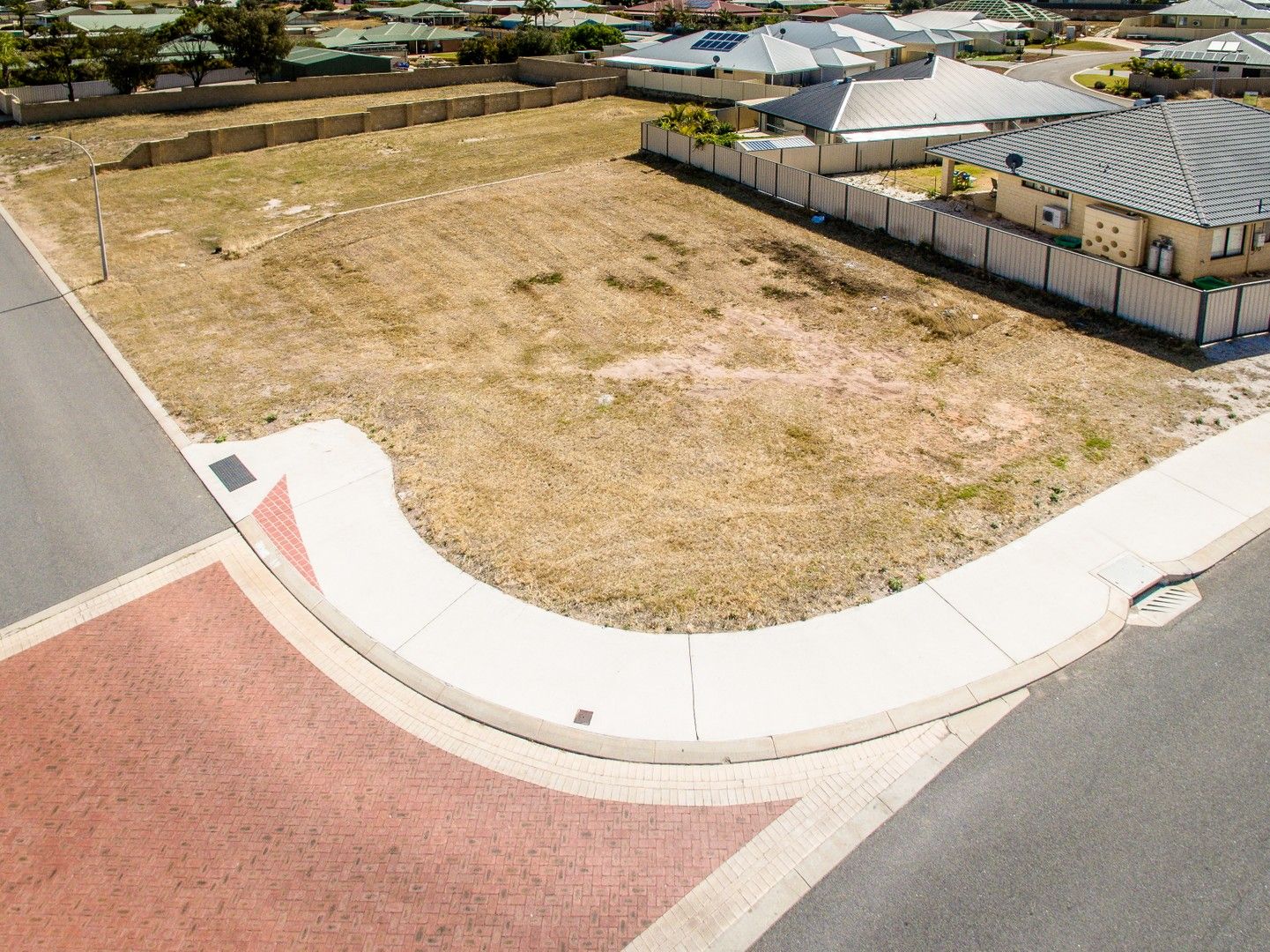 21 Reef Boulevard, Drummond Cove WA 6532, Image 2