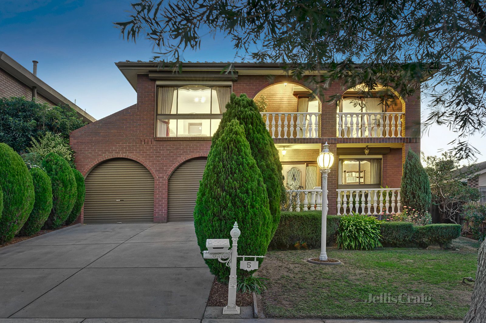 5 Chiswick Court, Templestowe VIC 3106, Image 0