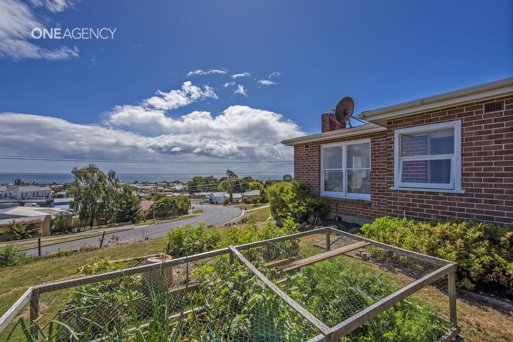 14 Pelissier Street, Somerset TAS 7322, Image 2