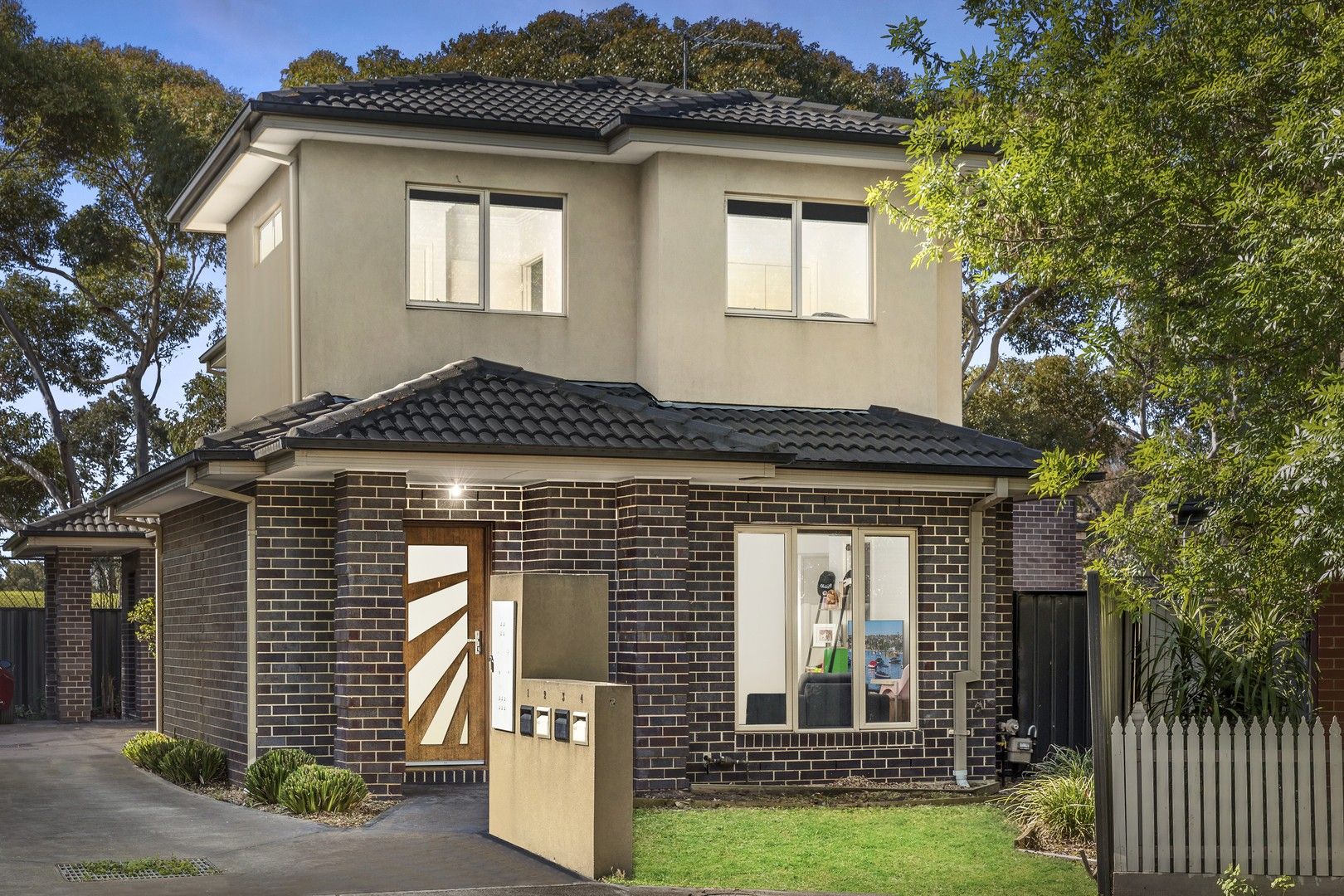 2 bedrooms Townhouse in 1/8 Lord Place BRAYBROOK VIC, 3019