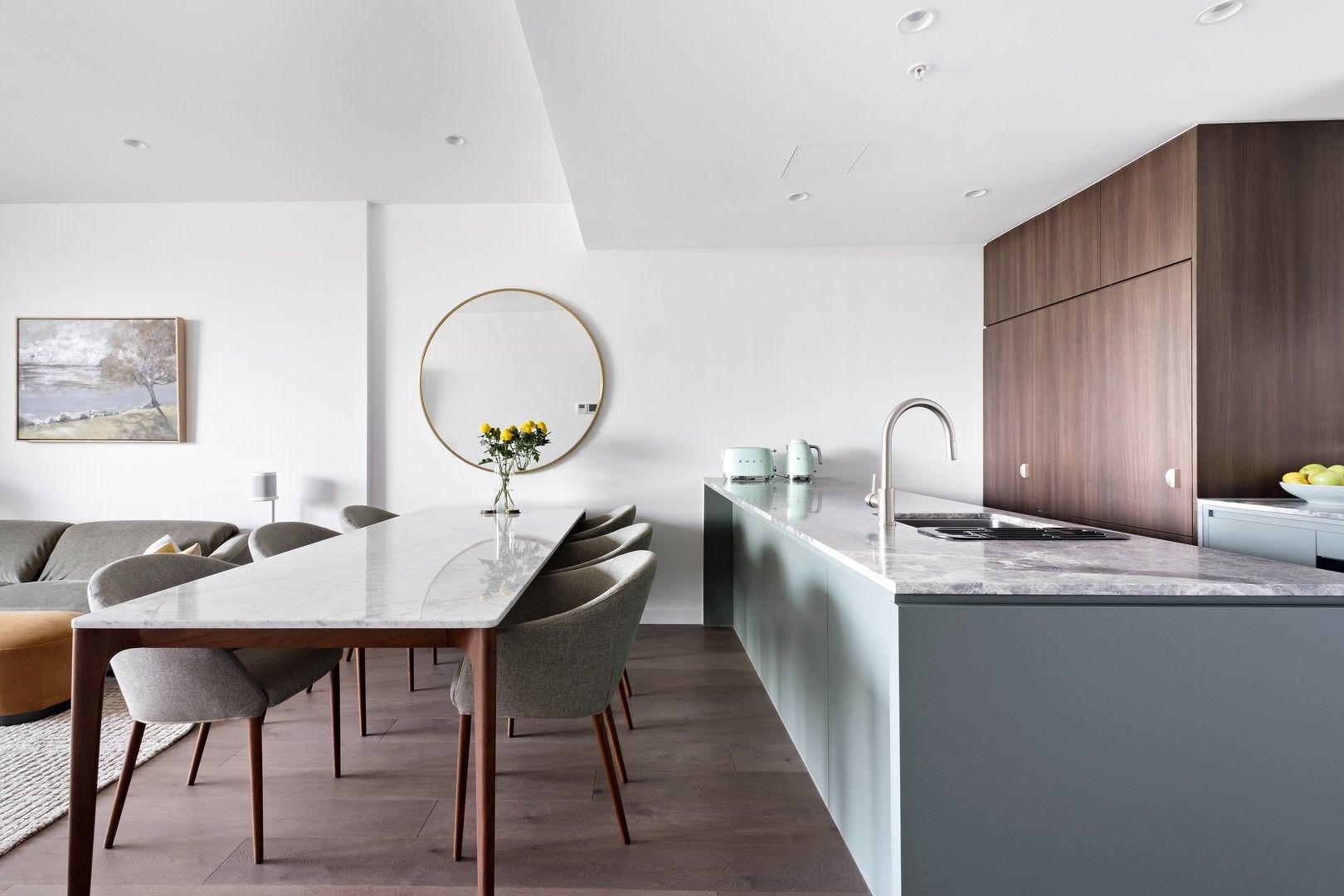 2 bedrooms Apartment / Unit / Flat in 205/3 Hurstmon Street MALVERN EAST VIC, 3145