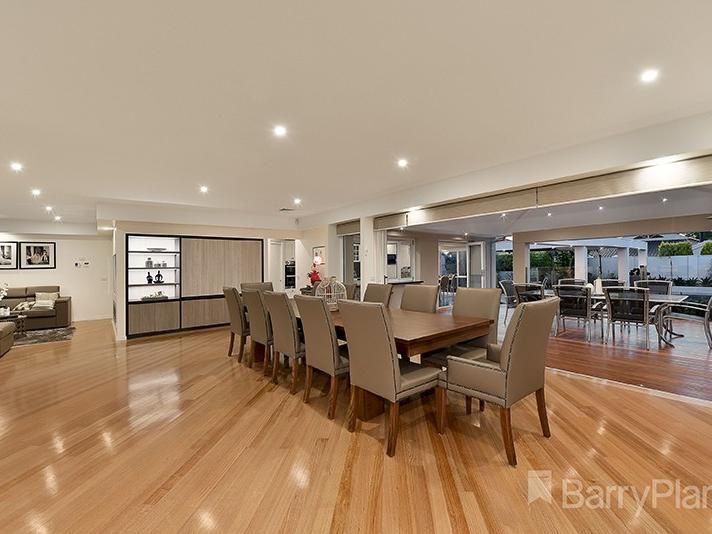 21 The Woodland, Wheelers Hill VIC 3150, Image 2