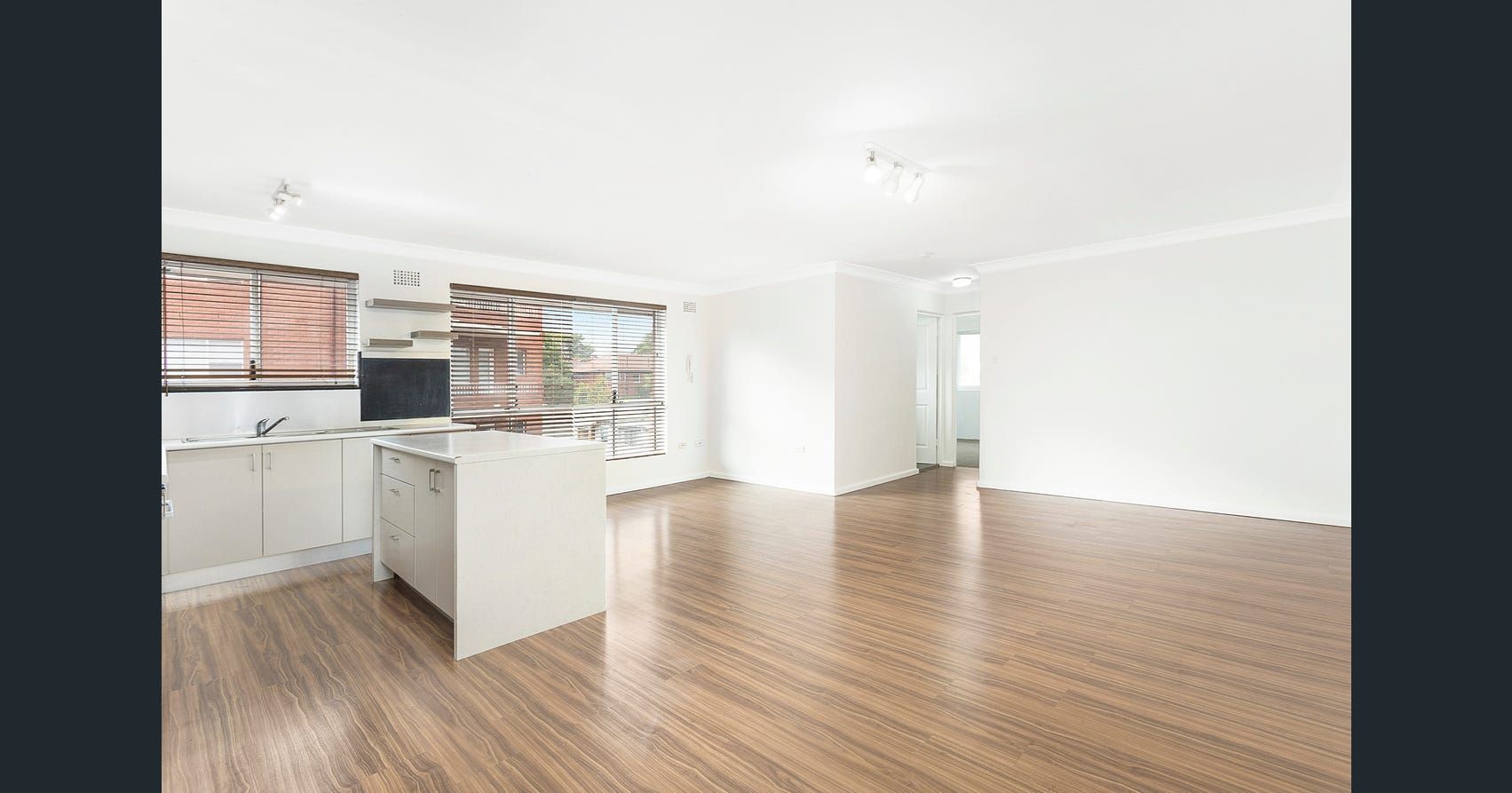 2 bedrooms Apartment / Unit / Flat in 17/20 Waratah Street CRONULLA NSW, 2230
