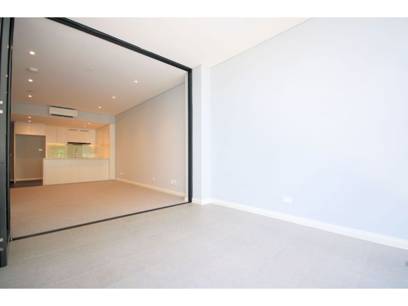 601/5 Wentworth Place, Wentworth Point NSW 2127, Image 2