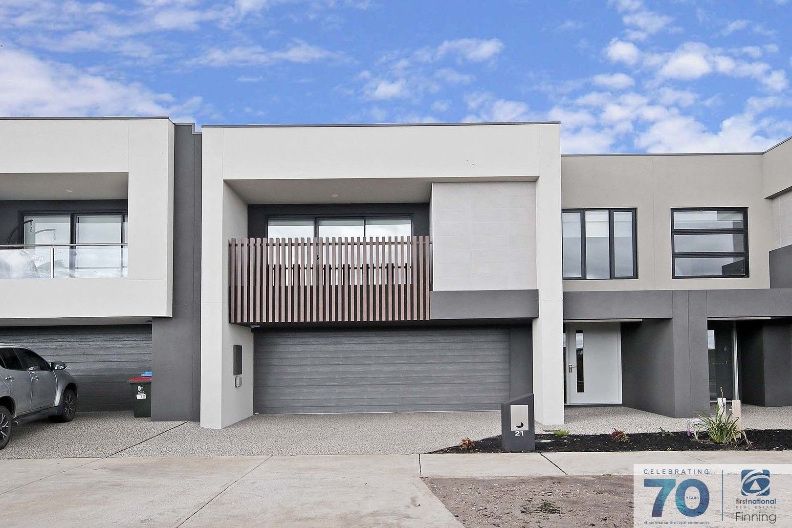 4 bedrooms House in 21 Kinross Parade CLYDE NORTH VIC, 3978