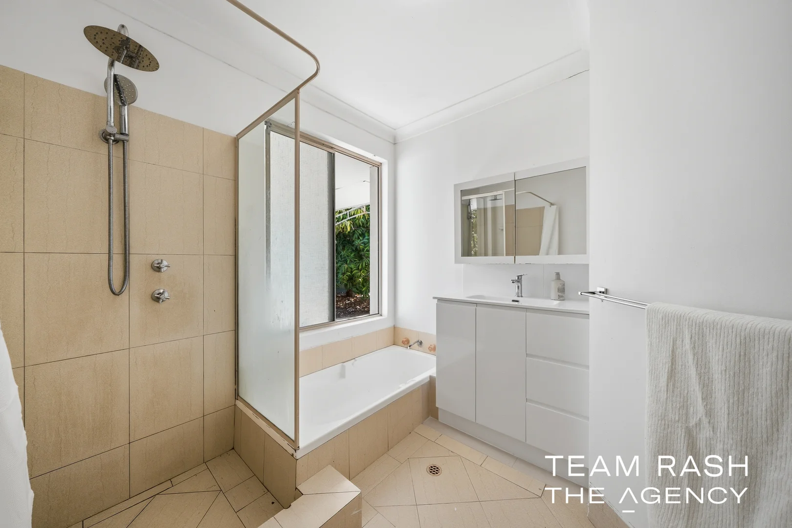 Additional image 22 of 11 Beeston Crescent, Marangaroo WA 6064