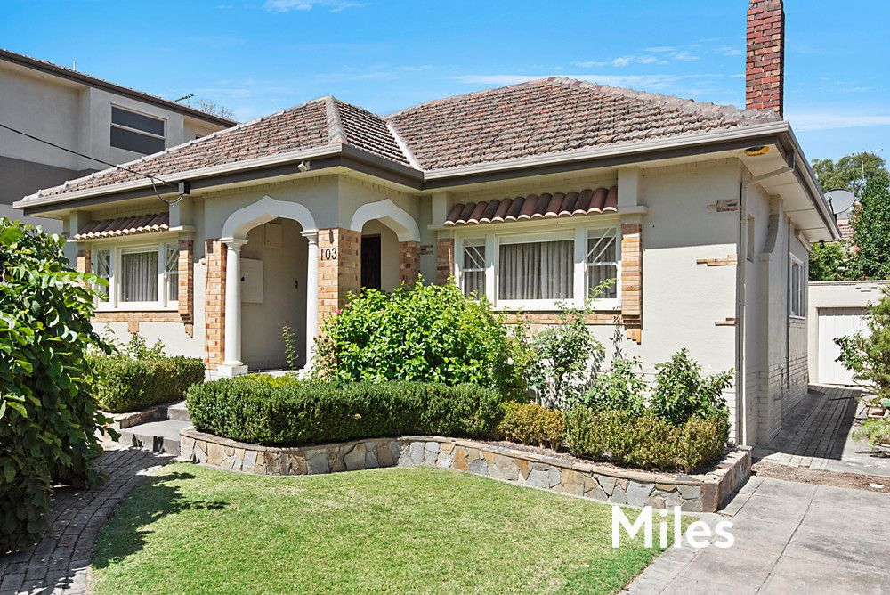 3 bedrooms House in 103 Maltravers Road IVANHOE EAST VIC, 3079