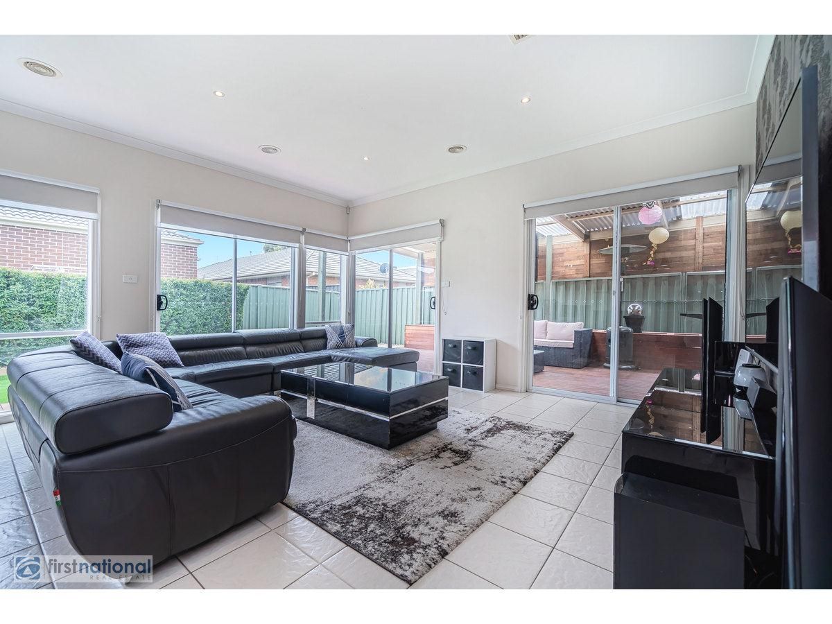 31 Kings Glen, Craigieburn VIC 3064, Image 1