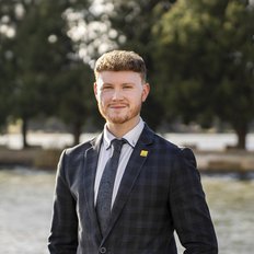 Ray White Canberra - Tom Coates