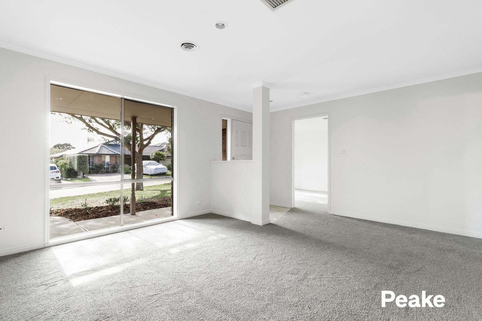 10 Haydn Place, Narre Warren South VIC 3805, Image 1