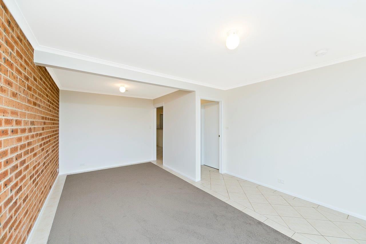 4/2 Lander Crescent, Amaroo ACT 2914, Image 1