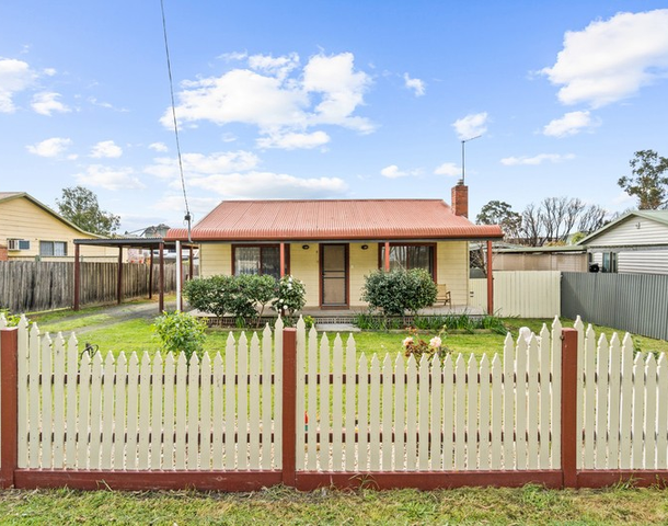 57 Maffra Road, Heyfield VIC 3858