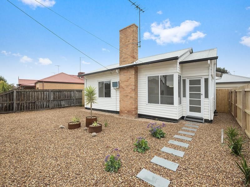 2 bedrooms Townhouse in 16B Barnfather Street THOMSON VIC, 3219