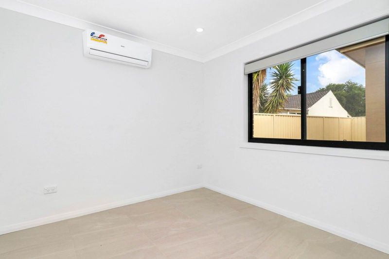 1 bedrooms Studio in 37a Arnott Road MARAYONG NSW, 2148