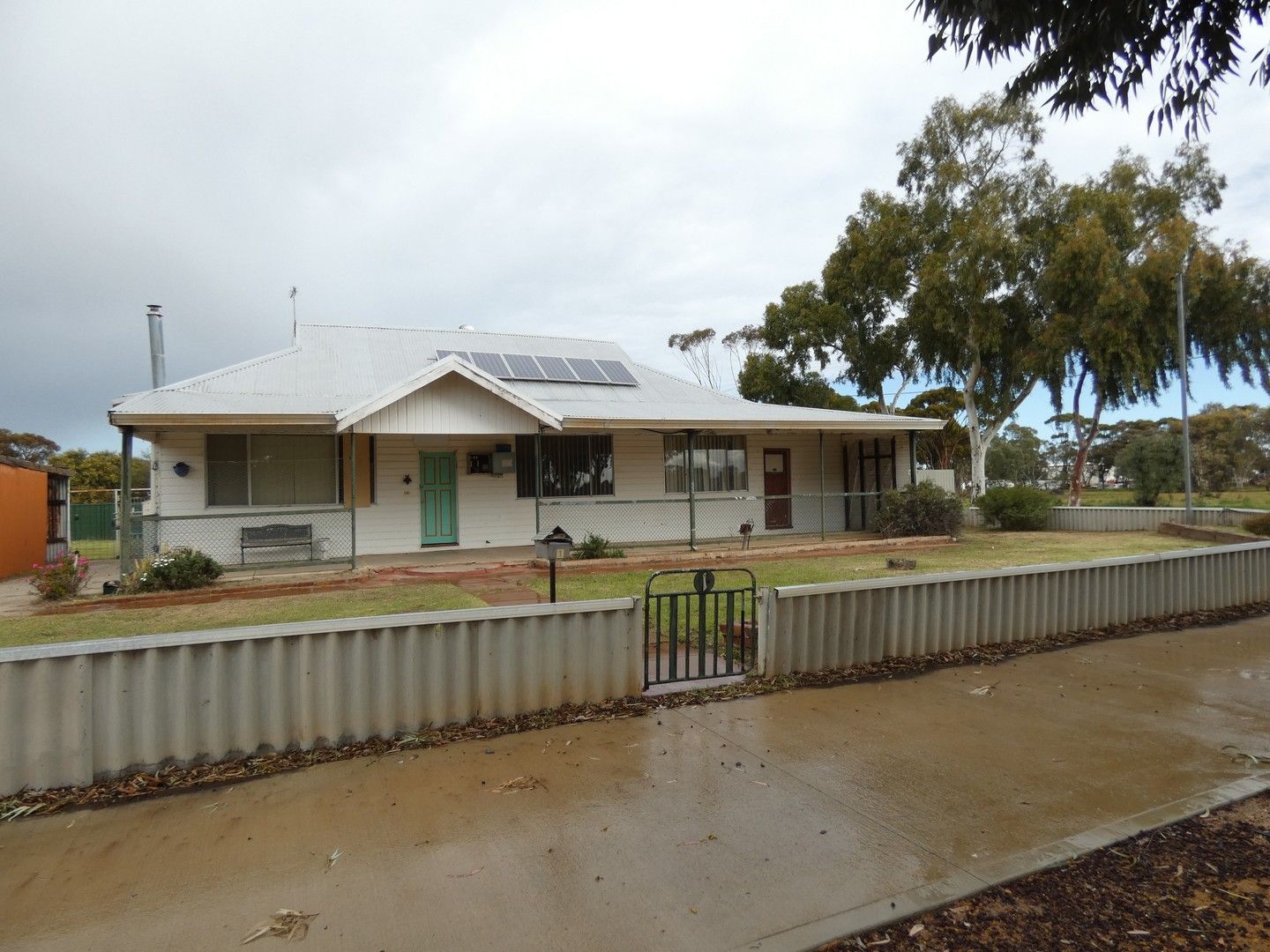 1 Colin St, Merredin WA 6415, Image 0