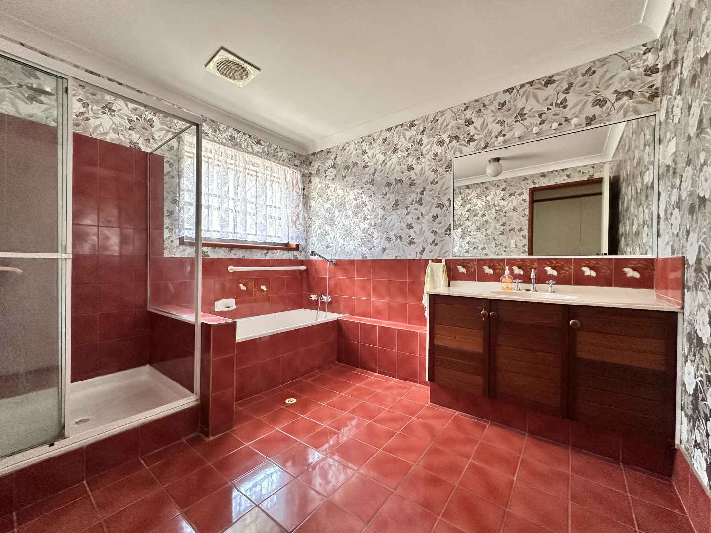 Additional image 12 of 1 Banwell Cr, Carindale QLD 4152