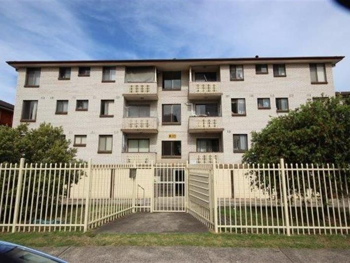 2 bedrooms Apartment / Unit / Flat in 9/8-10 Goulburn Street WARWICK FARM NSW, 2170