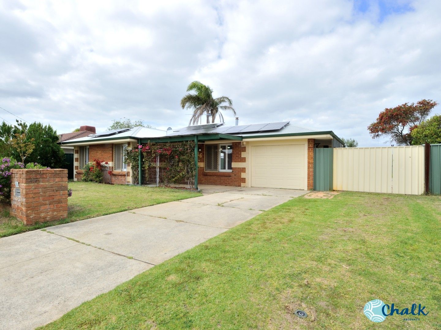 4 bedrooms House in 16 Minigwal Loop WAIKIKI WA, 6169