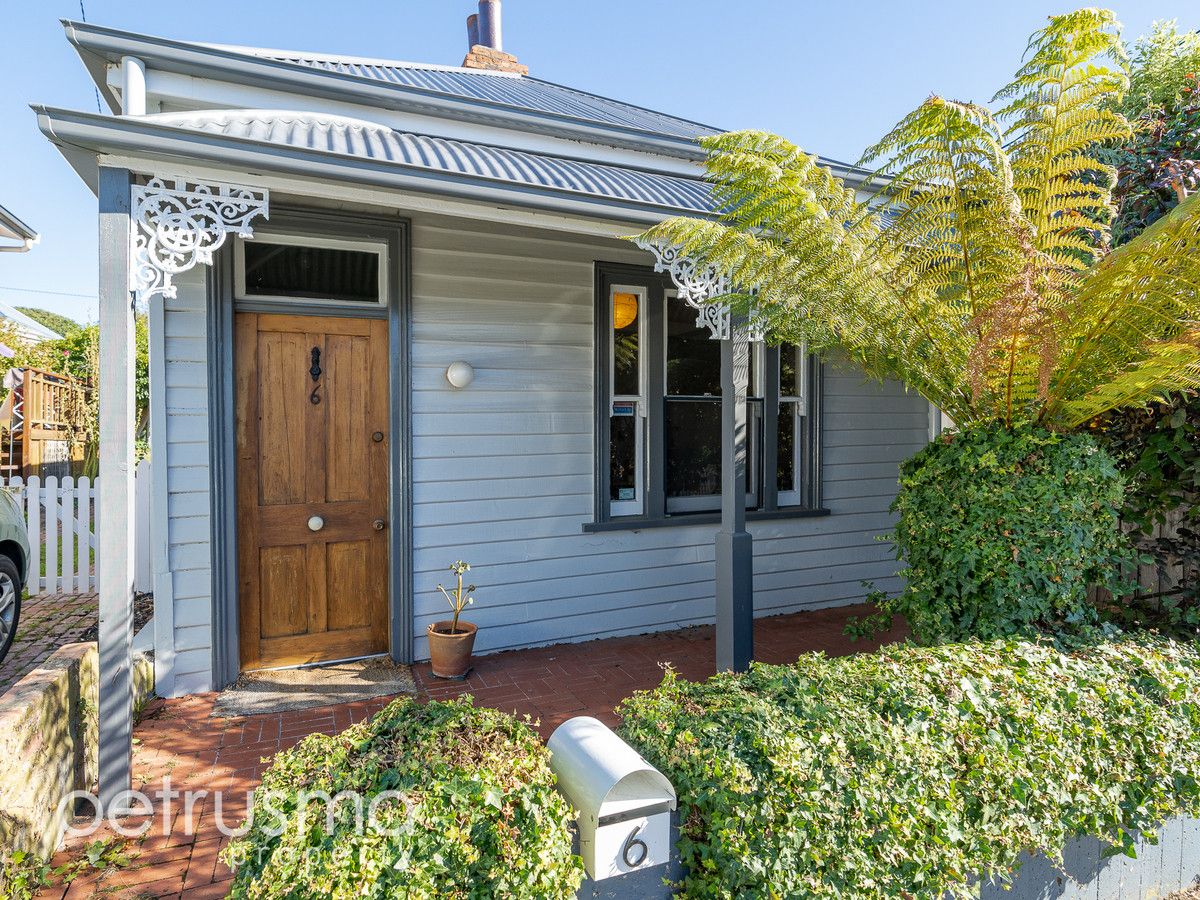 2 bedrooms House in 6 Balmoral Street SANDY BAY TAS, 7005