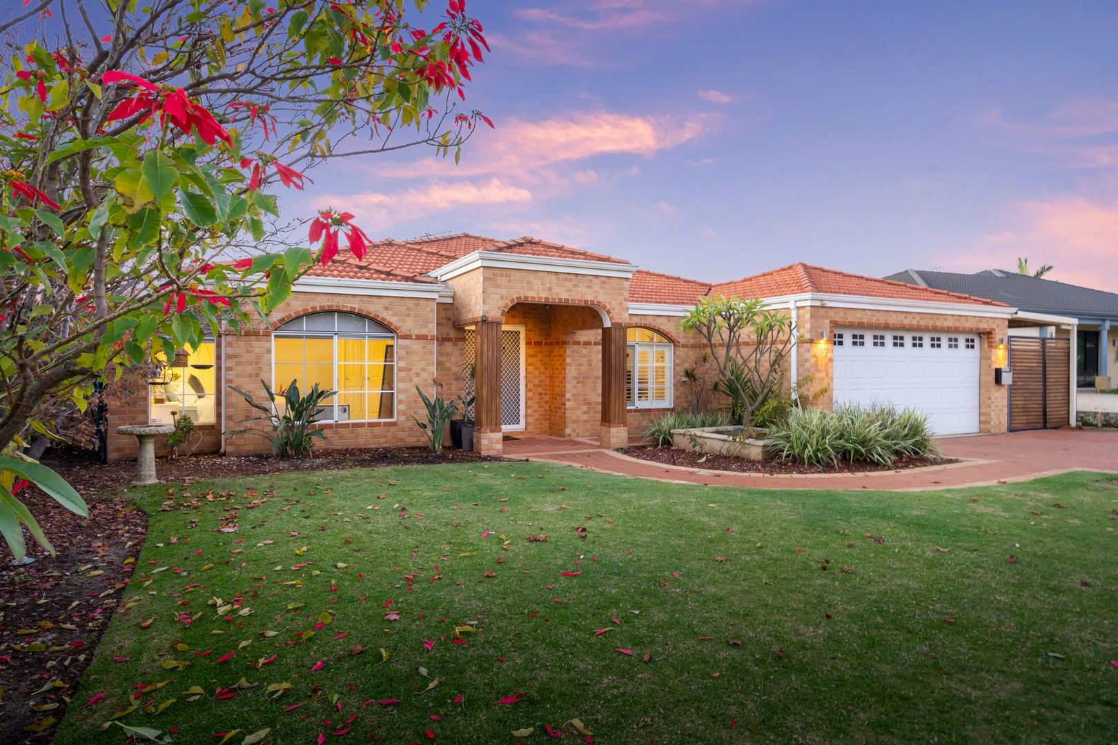 4 bedrooms House in 37 Staunton Vale CARRAMAR WA, 6031