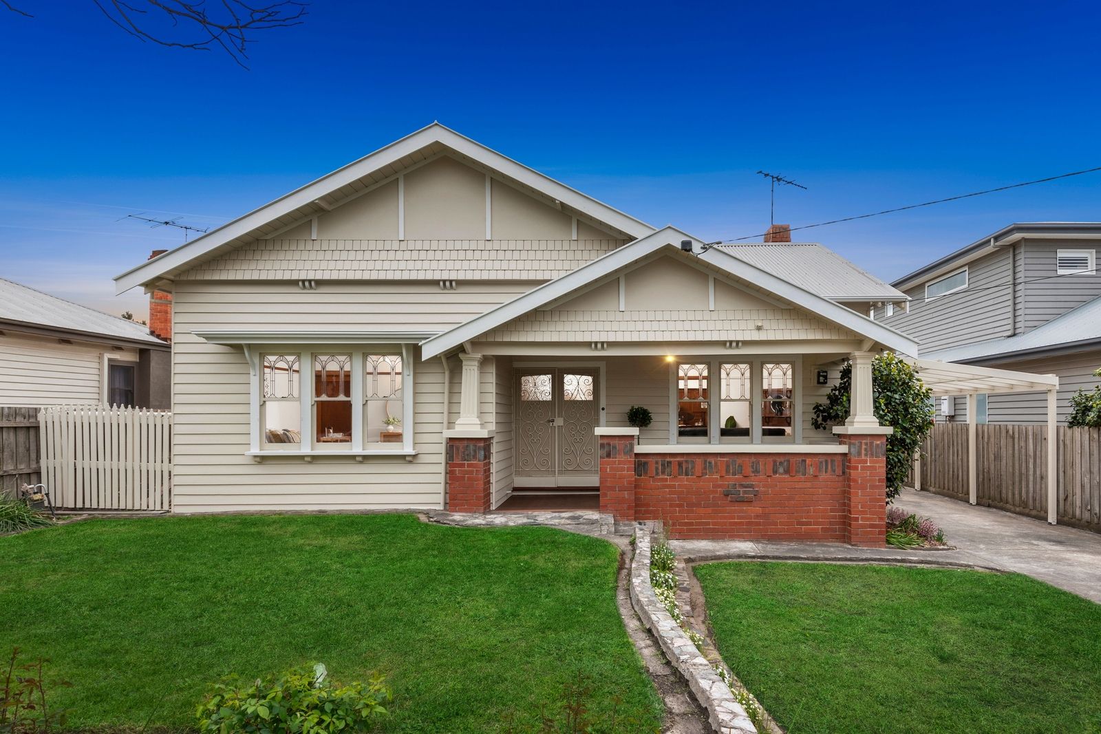3 bedrooms House in 24 Lascelles Avenue MANIFOLD HEIGHTS VIC, 3218