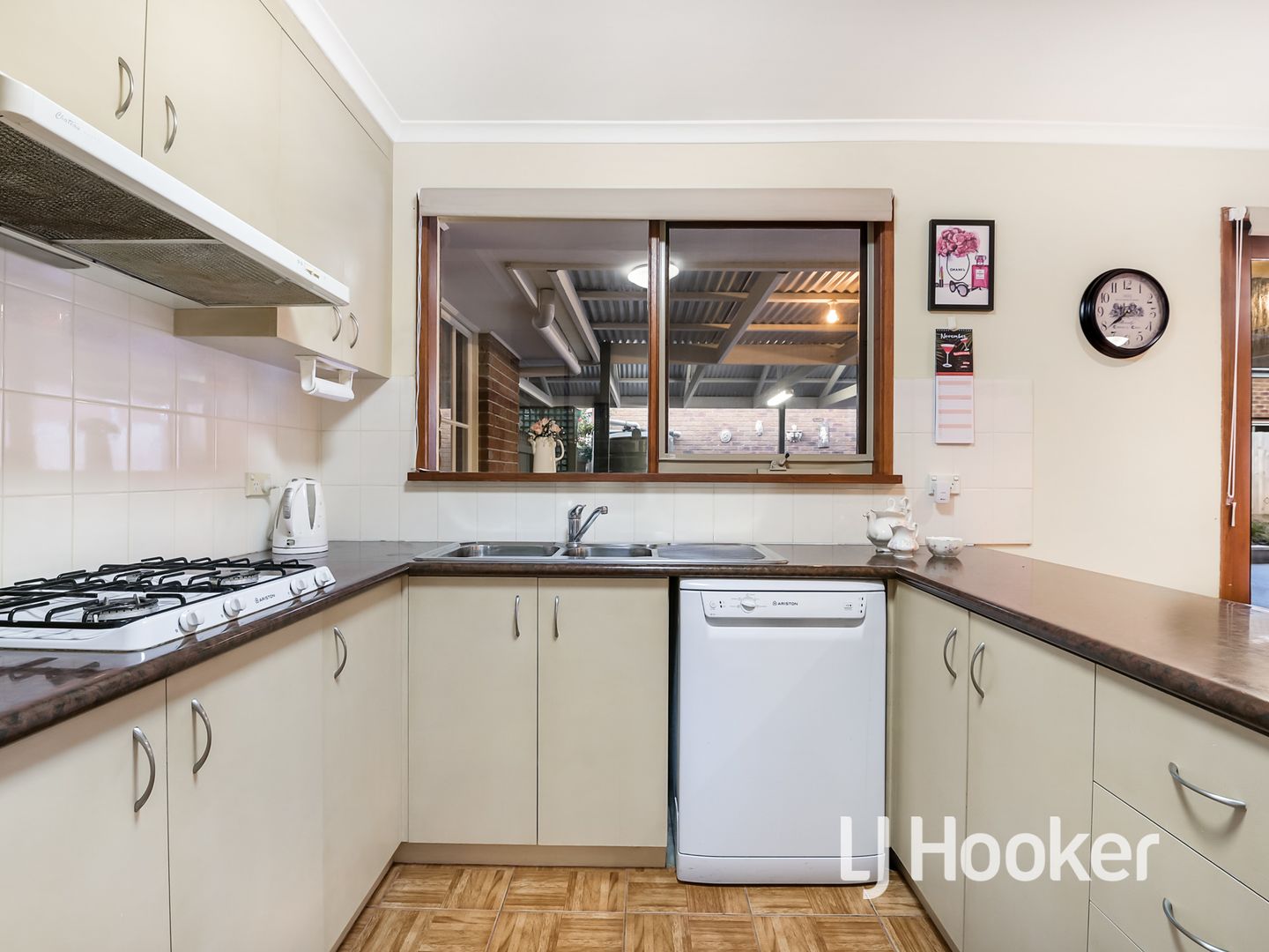 6 Mitre Crescent, Berwick VIC 3806, Image 2