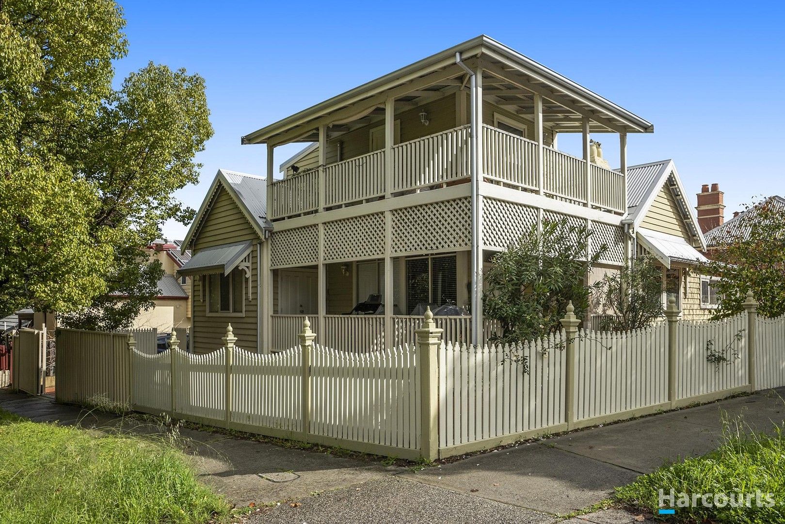 3 bedrooms House in 49 Walcott Street MOUNT LAWLEY WA, 6050
