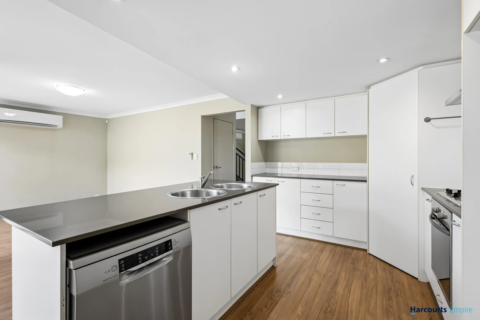 Additional image 9 of 81C Weaponess Road, Scarborough WA 6019